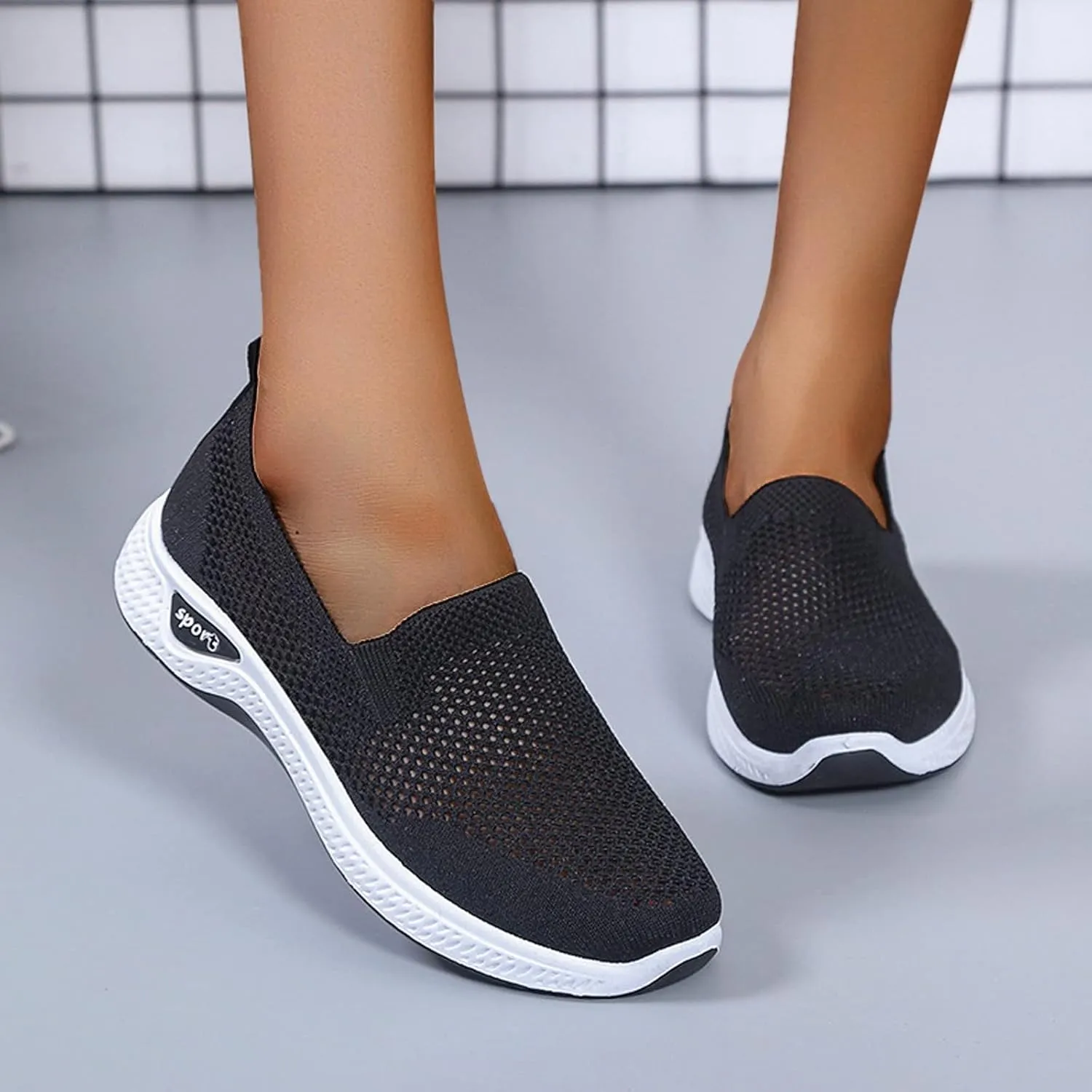 Women Casual Slip On Sneakers Breathable Walking Shoes Lightweight Canvas Comfortable Flats Non Slip Loafers